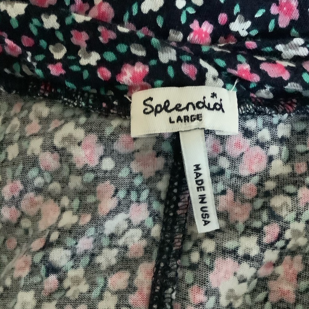 🌸SPLENDID Flower Print Tee - Picture 7 of 7